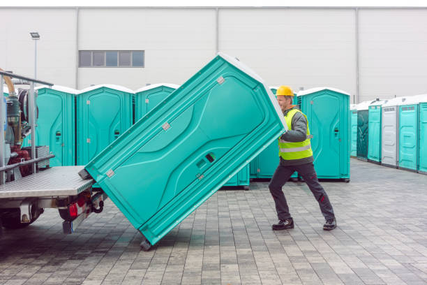 Best Porta potty rental near me  in Mirrormont, WA