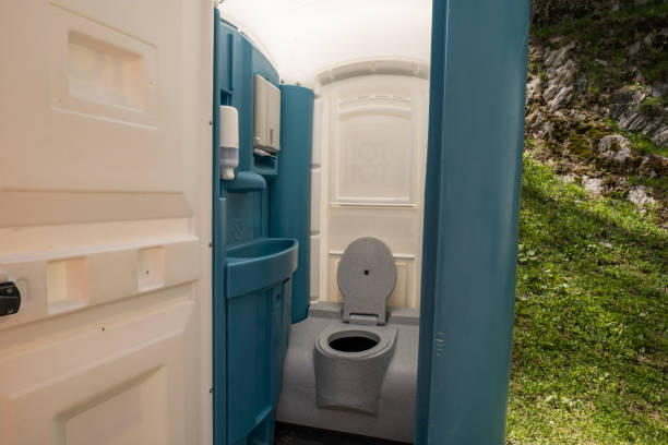 Best Affordable portable toilet rental  in Mirrormont, WA