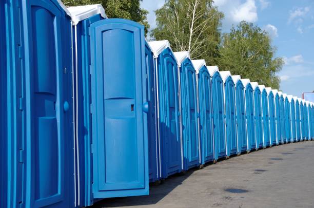 Portable bathroom rental in Mirrormont, WA